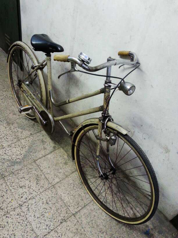 bartali-bicicletta-vintage-da-passeggio-prima-del-restauro 