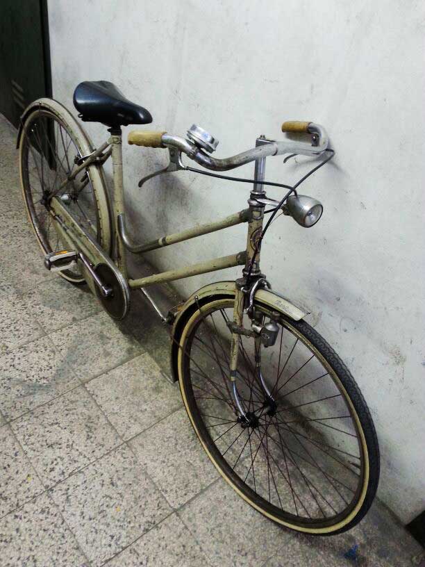 bartali-bicicletta-vintage-da-passeggio-prima-del-restauro  