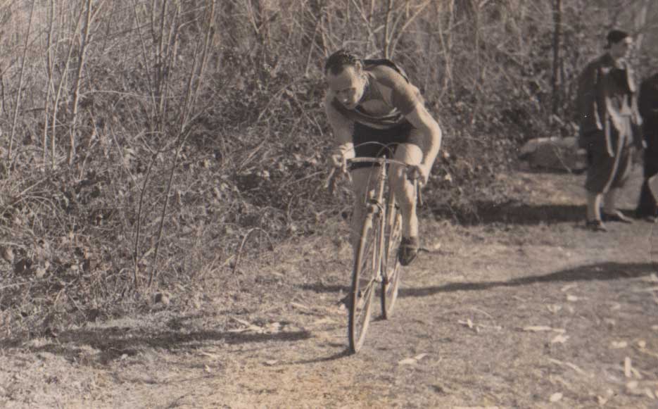 Mario-Rosi-partecipa-ad-una-corsa-campestre-1940  